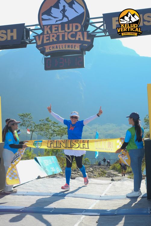 Race photo from Kelud Vertical Challenge 2024