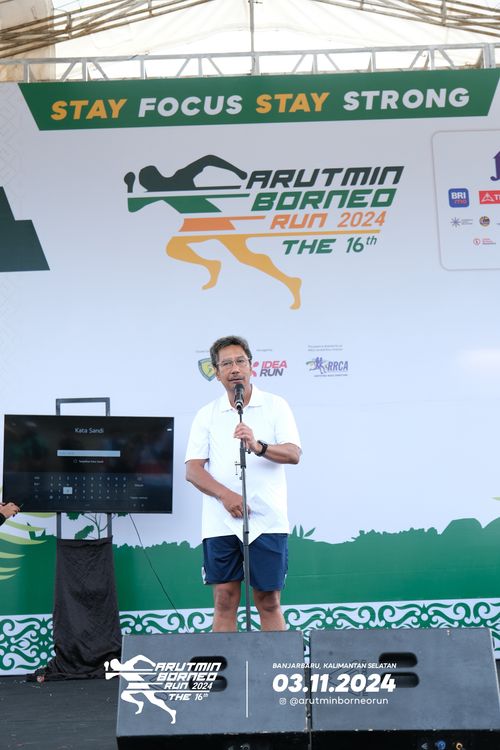 Race photo from Arutmin Borneo Run 2024