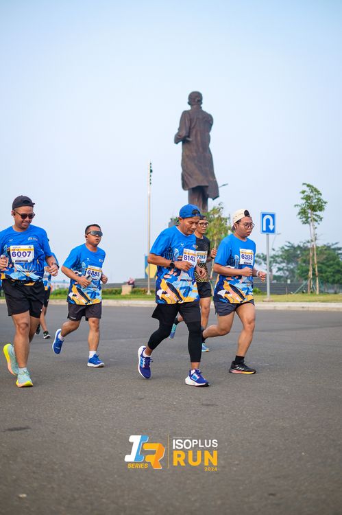Race photo from ISOPlus Run 2024 Jakarta