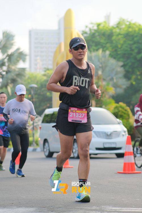 Race photo from Isoplus Run 2024 Surabaya