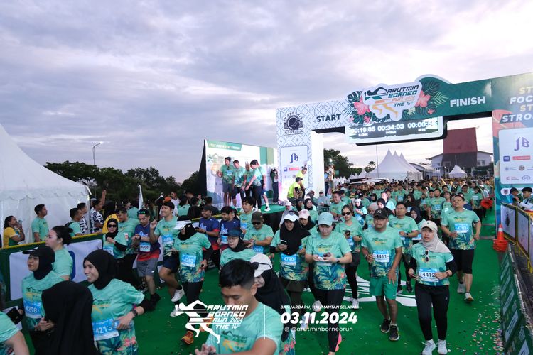 Race photo from Arutmin Borneo Run 2024
