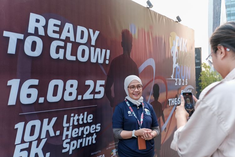 Race photo from PIK NITE RUN VIBES