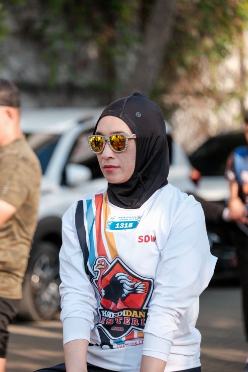 Race photo from Shake Out Run Jabar 10K