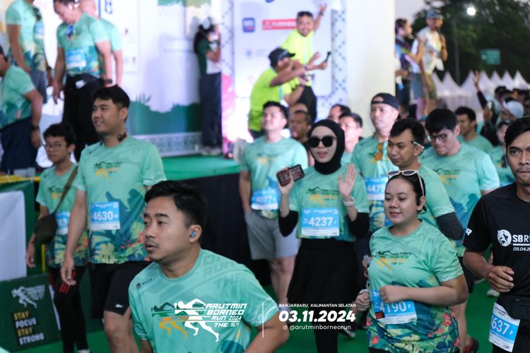 Race photo from Arutmin Borneo Run 2024