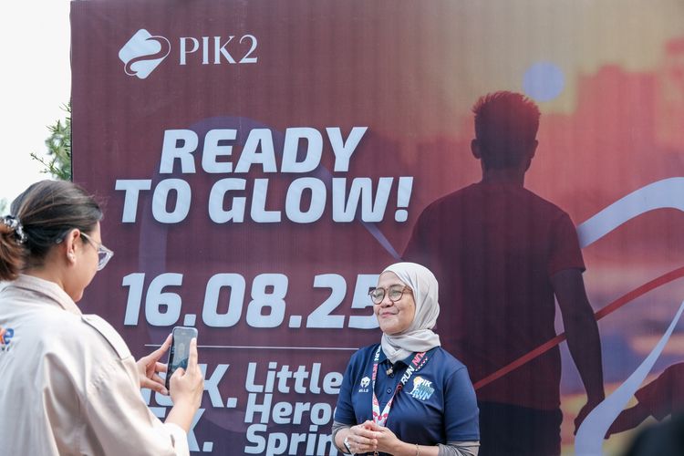Race photo from PIK NITE RUN VIBES