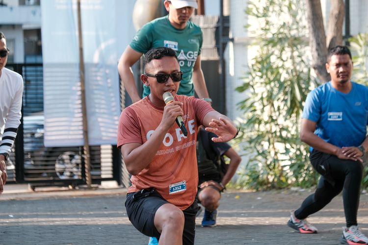 Race photo from Shake Out Run Jabar 10K
