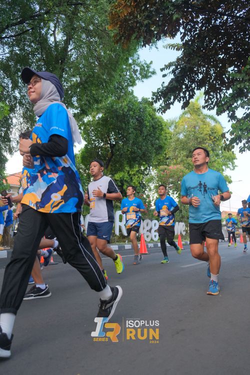 Race photo from Isoplus Run 2024 Surabaya