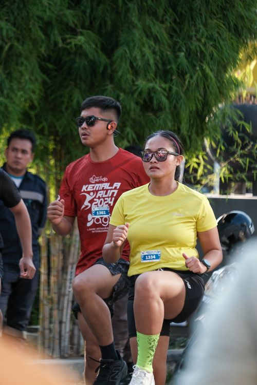 Race photo from Shake Out Run Jabar 10K