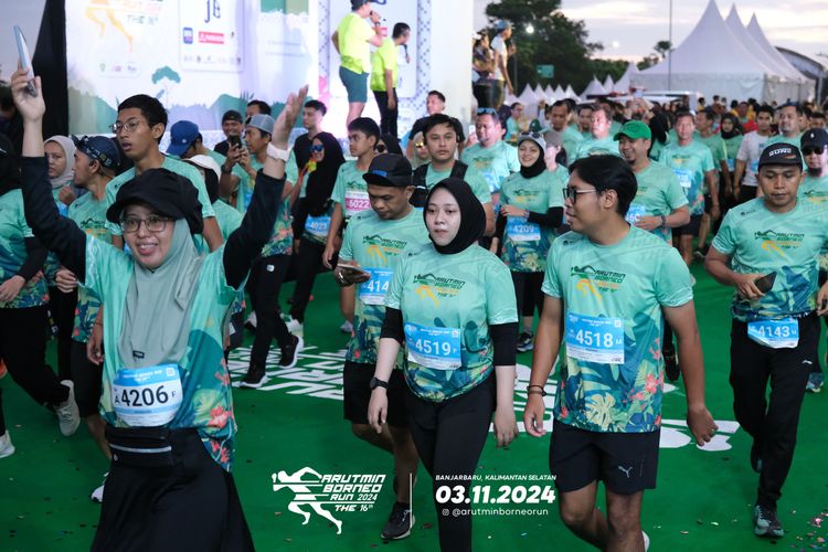 Race photo from Arutmin Borneo Run 2024