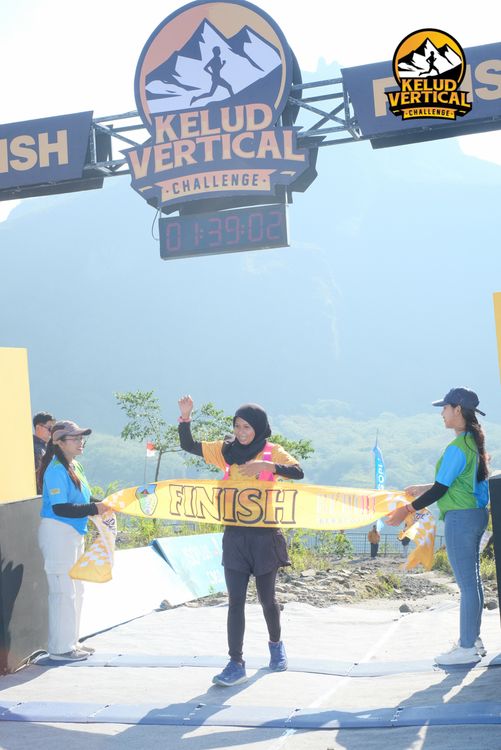 Race photo from Kelud Vertical Challenge 2024