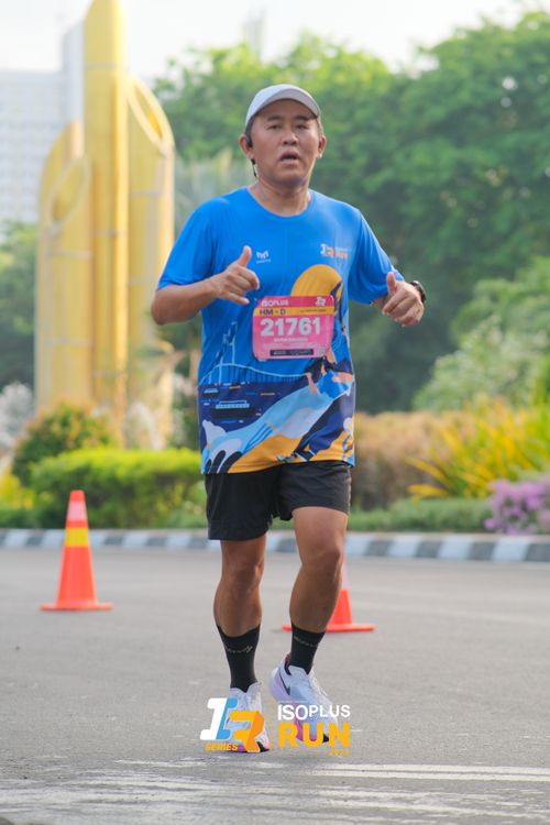 Race photo from Isoplus Run 2024 Surabaya