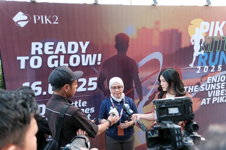 Race photo from PIK NITE RUN VIBES