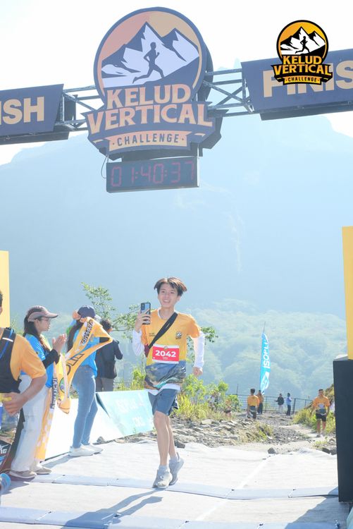Race photo from Kelud Vertical Challenge 2024