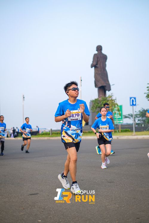 Race photo from ISOPlus Run 2024 Jakarta