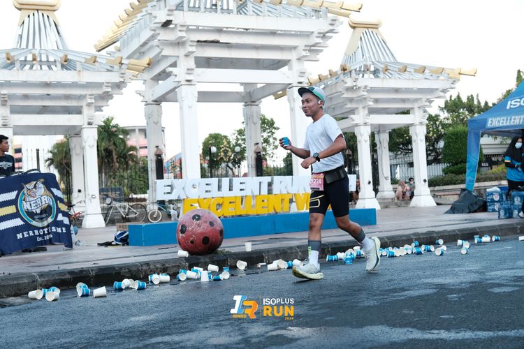Race photo from Isoplus Run 2024 Surabaya