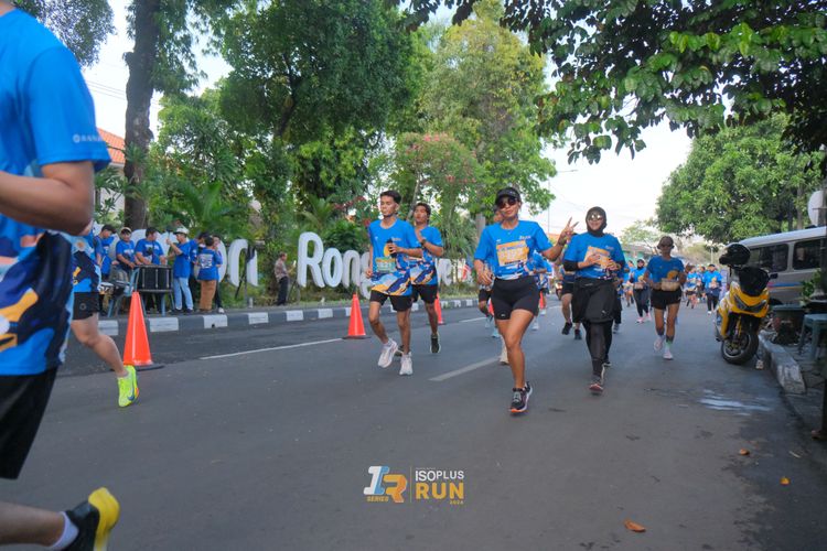 Race photo from Isoplus Run 2024 Surabaya
