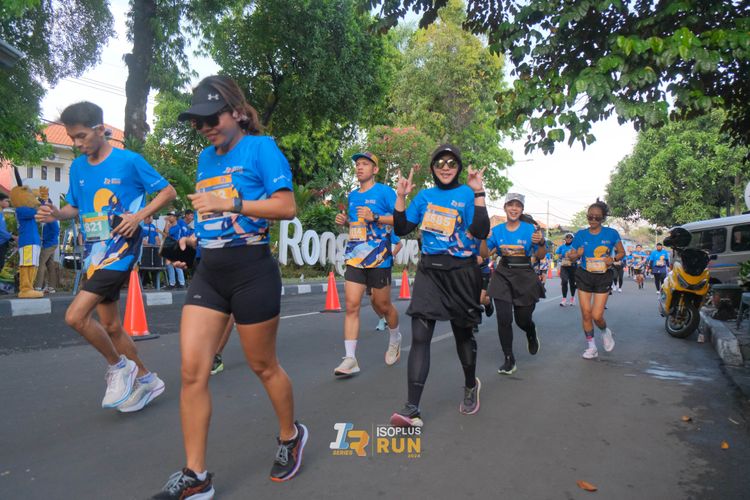 Race photo from Isoplus Run 2024 Surabaya