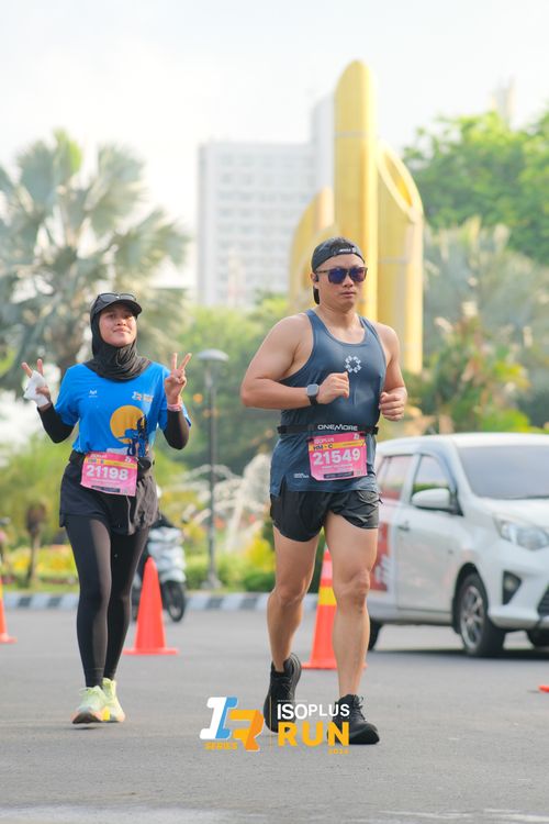 Race photo from Isoplus Run 2024 Surabaya