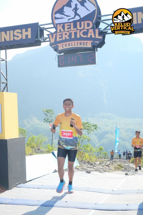 Race photo from Kelud Vertical Challenge 2024