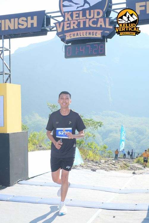 Race photo from Kelud Vertical Challenge 2024