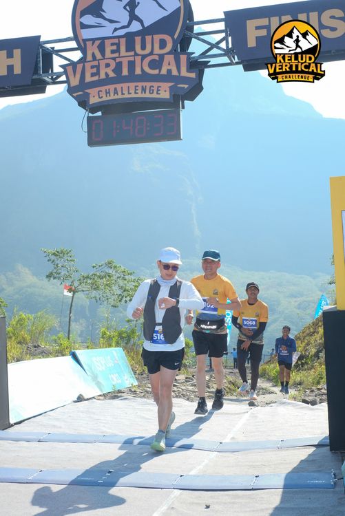 Race photo from Kelud Vertical Challenge 2024