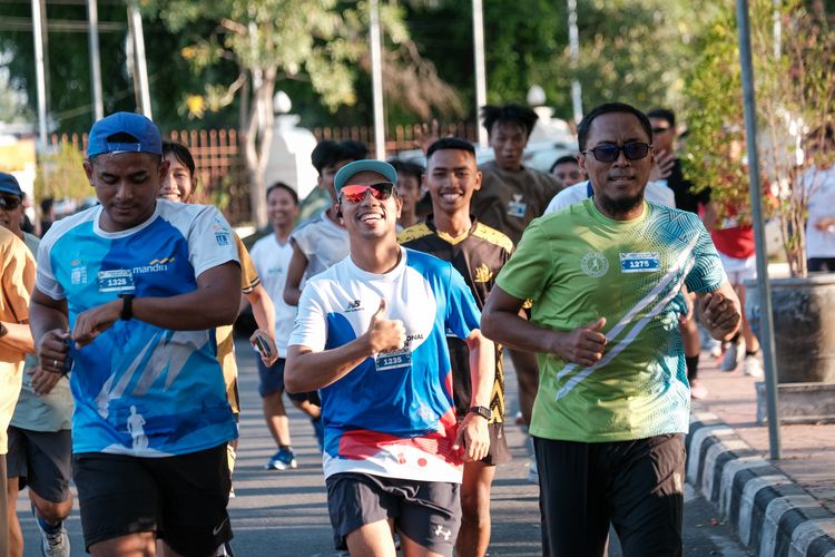Race photo from Shake Out Run Jabar 10K