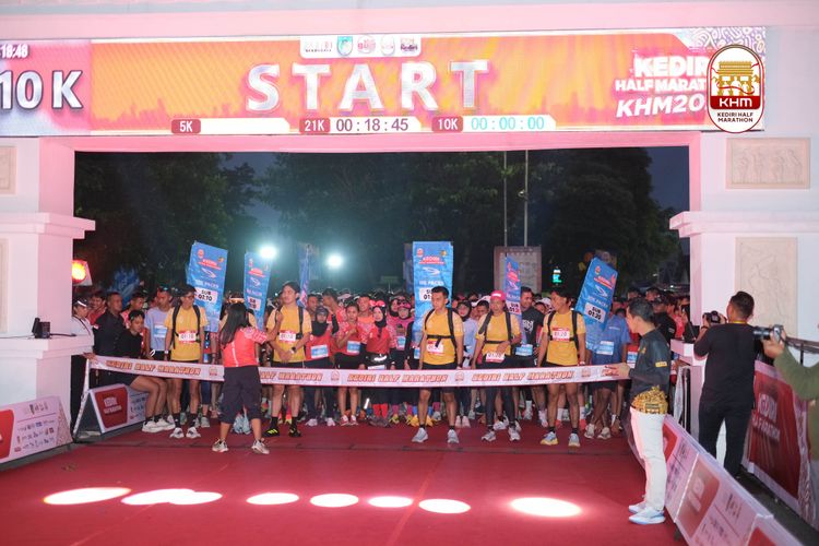 Race photo from Kediri Half Marathon 2025