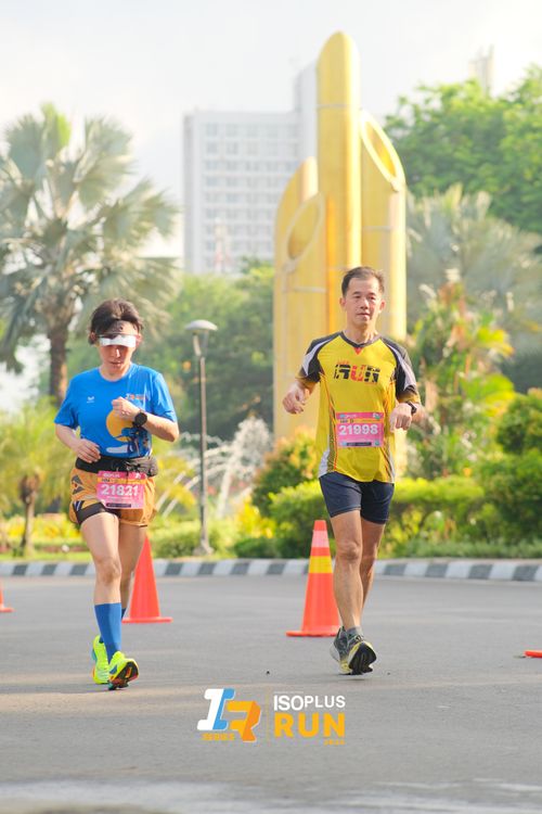 Race photo from Isoplus Run 2024 Surabaya