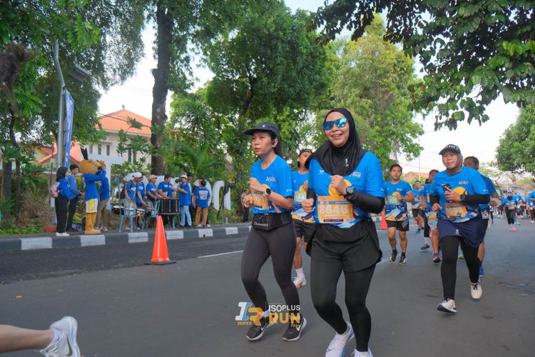 Race photo from Isoplus Run 2024 Surabaya