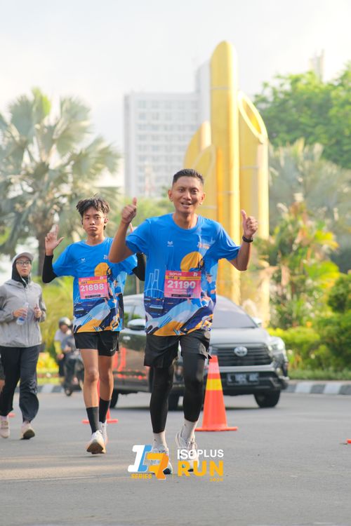 Race photo from Isoplus Run 2024 Surabaya