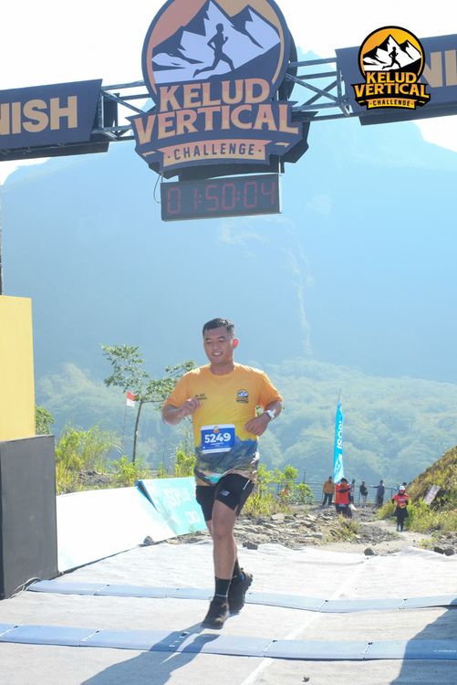 Race photo from Kelud Vertical Challenge 2024