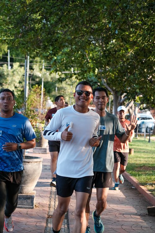 Race photo from Shake Out Run Jabar 10K