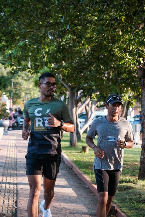 Race photo from Shake Out Run Jabar 10K