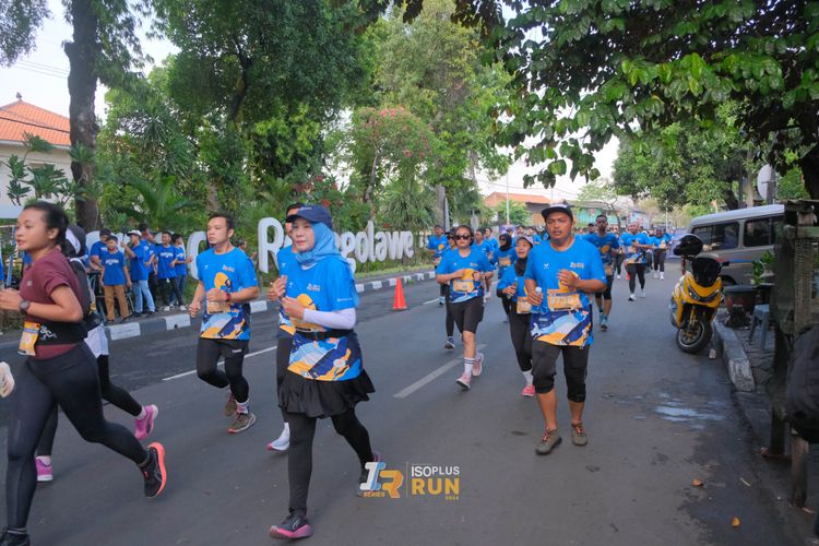 Race photo from Isoplus Run 2024 Surabaya