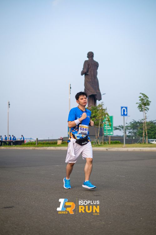 Race photo from ISOPlus Run 2024 Jakarta