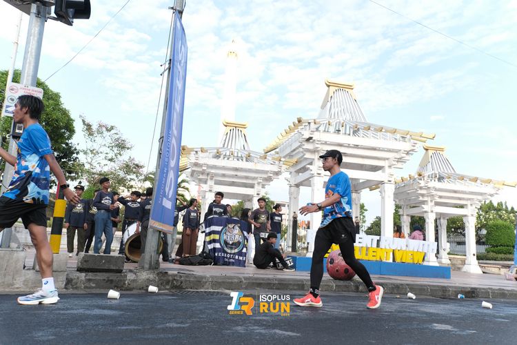 Race photo from Isoplus Run 2024 Surabaya