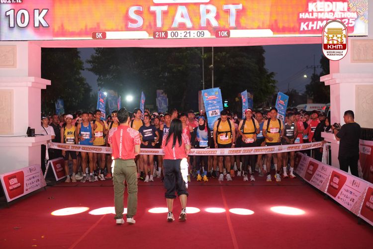 Race photo from Kediri Half Marathon 2025