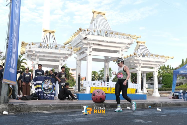 Race photo from Isoplus Run 2024 Surabaya
