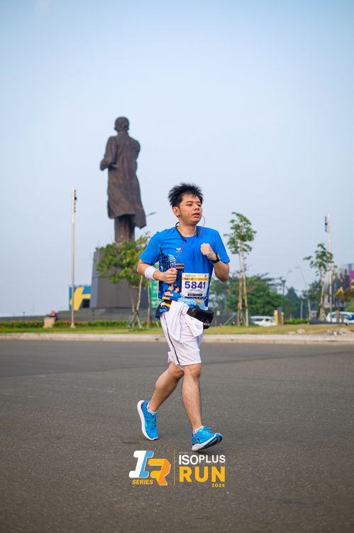 Race photo from ISOPlus Run 2024 Jakarta