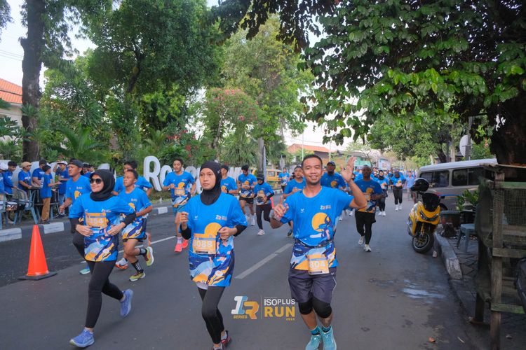Race photo from Isoplus Run 2024 Surabaya