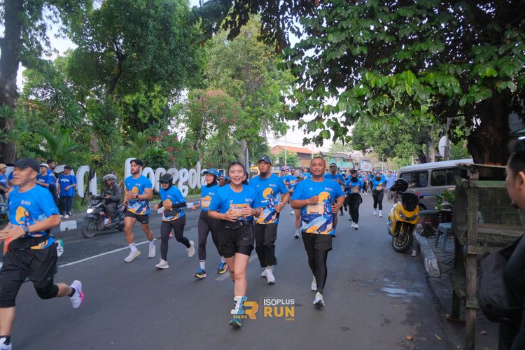 Race photo from Isoplus Run 2024 Surabaya