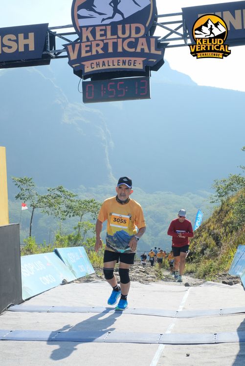 Race photo from Kelud Vertical Challenge 2024