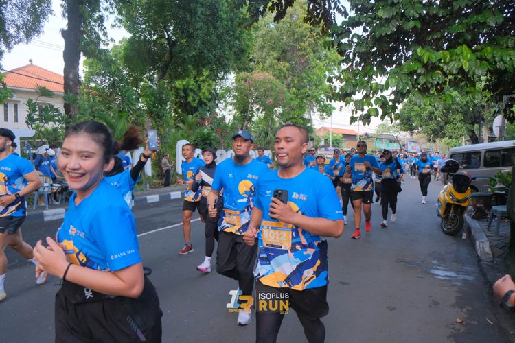 Race photo from Isoplus Run 2024 Surabaya