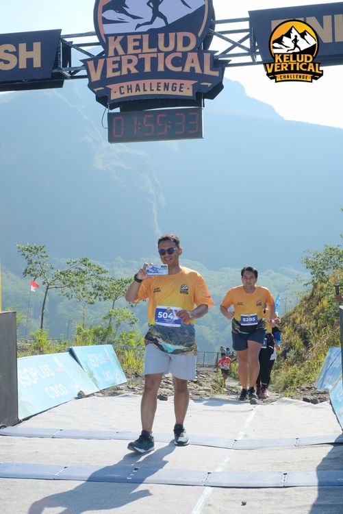 Race photo from Kelud Vertical Challenge 2024
