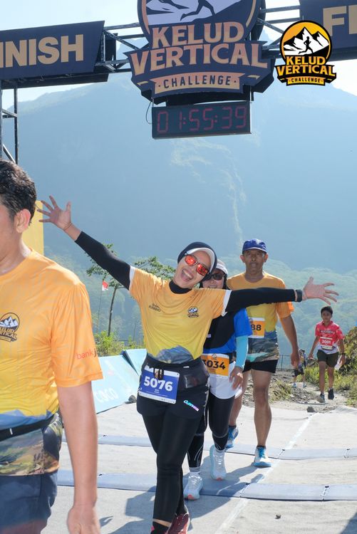 Race photo from Kelud Vertical Challenge 2024