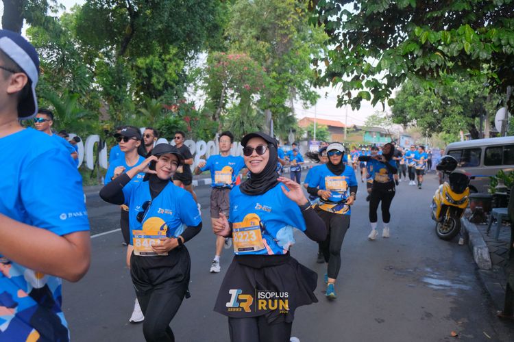 Race photo from Isoplus Run 2024 Surabaya
