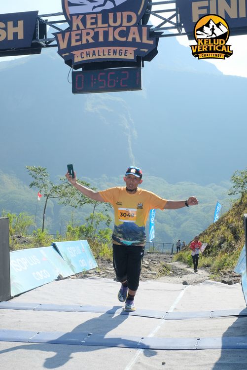 Race photo from Kelud Vertical Challenge 2024
