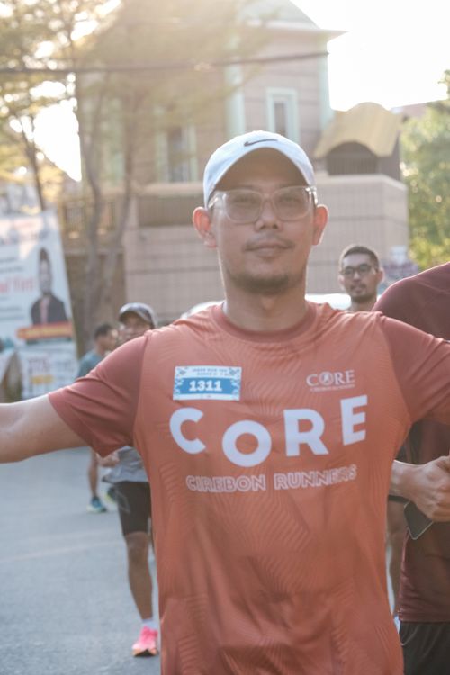 Race photo from Shake Out Run Jabar 10K