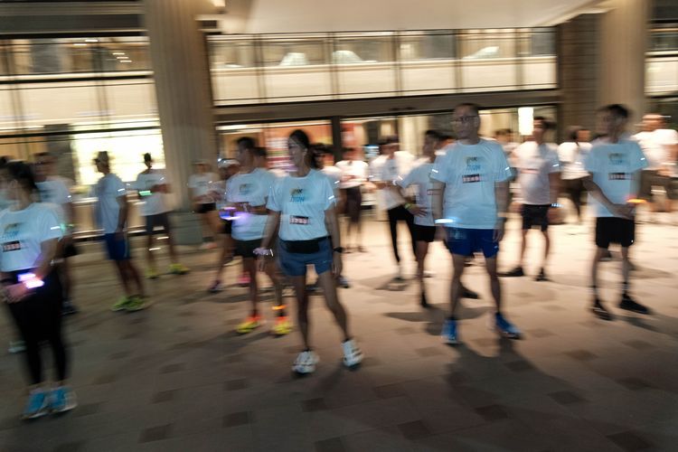 Race photo from PIK NITE RUN VIBES