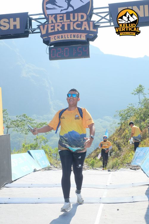 Race photo from Kelud Vertical Challenge 2024